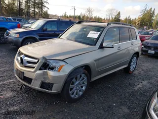 2011 Mercedes-Benz GLK-Class GLK 350 with VIN WDCGG8HB8BF657752, listed as a IAAI auction lot 41664139 with 186,683 mi miles. Bid and sale history available at carsss.com. Image 17.