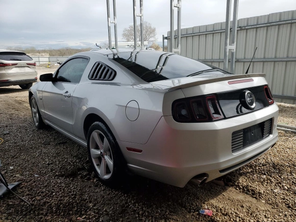 2013 Ford Mustang GT with VIN 1ZVBP8CF7D5242292, listed as a Copart auction lot 50411825 with 35,821 mi miles and Clean Title. Bid and sale history available at carsss.com. Image 2.