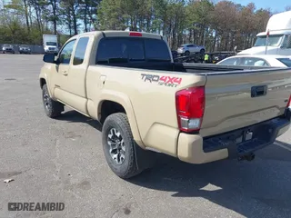 2017 Toyota Tacoma SR5 with VIN 5TFSZ5AN7HX056929, listed as a IAAI auction lot 42079525 with 82,619 mi miles. Bid and sale history available at carsss.com. Image 3.