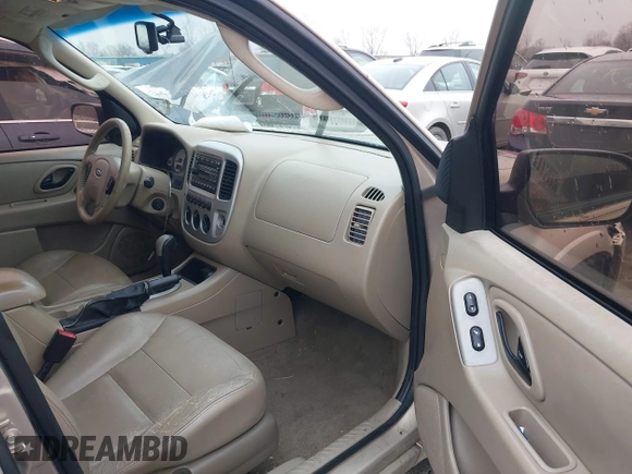 2007 Ford Escape Limited with VIN 1FMYU04137KA67003, listed as a IAAI auction lot 41663853 with 193,651 mi miles and . Bid and sale history available at DreamBid. Image 5.