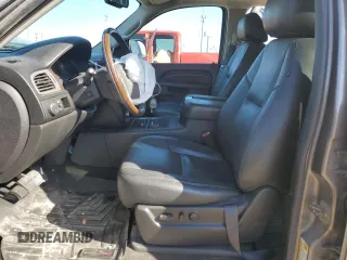 2013 GMC Yukon Denali with VIN 1GKS2EEF1DR124099, listed as a Copart auction lot 46895985 with 133,898 mi miles and Salvage Title. Bid and sale history available at carsss.com. Image 7.
