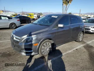 2014 Mercedes-Benz B with VIN WDDVP9AB6EJ003546, listed as a Copart auction lot 41847585 with 136,601 mi miles and Salvage Title. Bid and sale history available at carsss.com. Image 1.