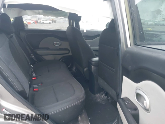 2018 Kia Soul + with VIN KNDJP3A50J7575221, listed as a IAAI auction lot 41576272 with 72,403 mi miles. Bid and sale history available at carsss.com. Image 8.