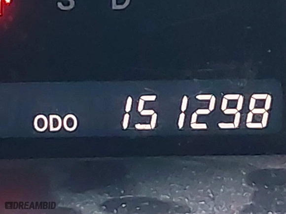 2010 Toyota Highlander with VIN 5TDBK3EH5AS005681, listed as a IAAI auction lot 41354951 with 151,298 mi miles. Bid and sale history available at carsss.com. Image 15.