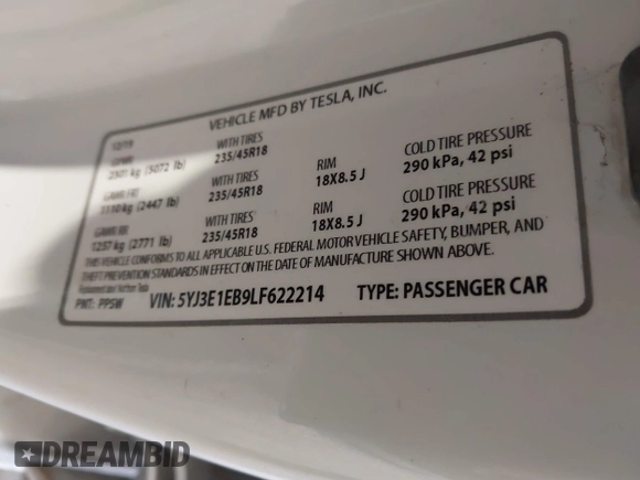 2020 Tesla Model 3 Long Range z VIN 5YJ3E1EB9LF622214, wystawiony jako IAAI lot #41351132 z przebiegiem 133 805 mil mil oraz . Historia ofert i sprzedaży dostępna na DreamBid. Obrazek 9.