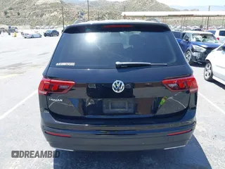 2019 Volkswagen Tiguan S с VIN 3VV1B7AX0KM027381, выставлен на аукционе IAAI как лот 42332275 с пробегом 48 632 миль миль и . История ставок и продаж доступна на DreamBid. Изображение 16.