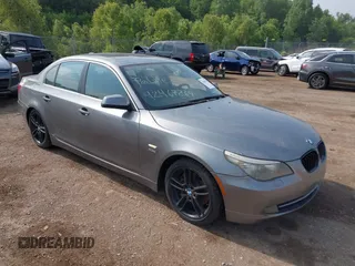 2010 BMW 5 Series 535i xDrive z VIN WBANV9C55AC390576, wystawiony jako IAAI lot #42467264 z przebiegiem 151 248 mil mil oraz . Historia ofert i sprzedaży dostępna na DreamBid. Obrazek 1.
