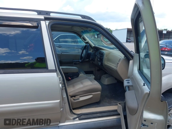 2005 Ford Explorer Sport Trac XLS with VIN 1FMZU77K85UB77578, listed as a IAAI auction lot 42754322 with 87,830 mi miles and . Bid and sale history available at DreamBid. Image 5.