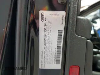 2019 Audi A4 Premium z VIN WAUDNAF44KN018264, wystawiony jako Copart lot #49462545 z przebiegiem 78 627 mil mil oraz Czysty tytuł • Clean title. Historia ofert i sprzedaży dostępna na DreamBid. Obrazek 12.