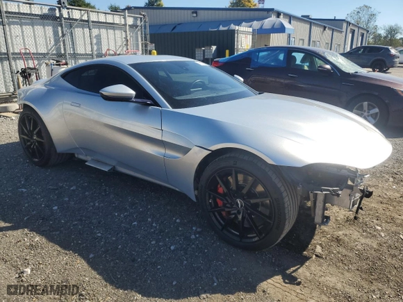 2020 Aston Martin Vantage with VIN SCFSMGAW7LGN03725, listed as a Copart auction lot 73573314 with 52,461 mi miles and Salvage Title. Bid and sale history available at carsss.com. Image 4.