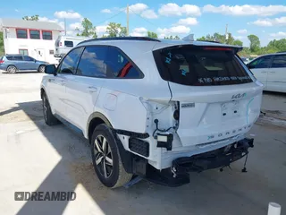 2022 Kia Sorento S with VIN 5XYRL4LC5NG150859, listed as a IAAI auction lot 41648364 with 57,911 mi miles. Bid and sale history available at carsss.com. Image 3.