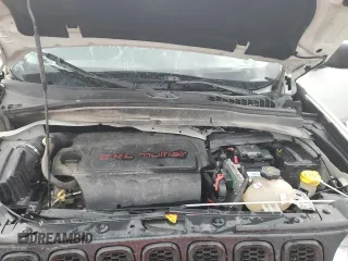 2017 Jeep Renegade Sport with VIN ZACCJBAB3HPE58322, listed as a Copart auction lot 59381615 with 140,437 mi miles and Salvage title. Bid and sale history available at DreamBid. Image 12.