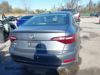 2020 Volkswagen Jetta S with VIN 3VWCB7BU6LM027864, listed as a IAAI auction lot 41876598 with 118,084 mi miles and . Bid and sale history available at DreamBid. Image 16.