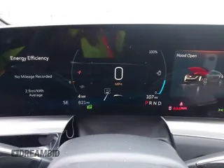 2024 Cadillac LYRIQ Luxury z VIN 1GYKPPRL5RZ129185, wystawiony jako IAAI lot #40825414 z przebiegiem 621 mil mil oraz . Historia ofert i sprzedaży dostępna na DreamBid. Obrazek 7.