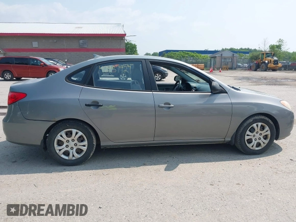 2010 Hyundai Elantra GLS z VIN KMHDU4AD6AU910823, wystawiony jako IAAI lot #42457927 z przebiegiem 168 803 mil mil oraz . Historia ofert i sprzedaży dostępna na DreamBid. Obrazek 13.