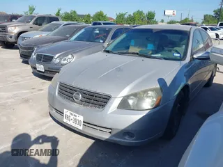 2006 Nissan Altima 2.5 S with VIN 1N4AL11D66N390770, listed as a IAAI auction lot 41830839 with 182,803 mi miles. Bid and sale history available at carsss.com. Image 2.
