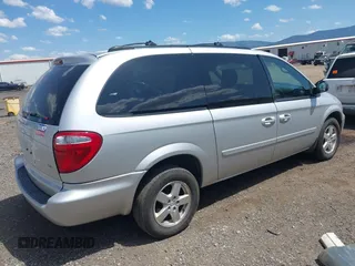 2005 Dodge Caravan SXT с VIN 2D4GP44L25R324539, выставлен на аукционе IAAI как лот 42532136 с пробегом 273 171 миль миль и . История ставок и продаж доступна на DreamBid. Изображение 4.