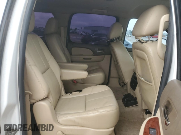 2014 Chevrolet Suburban LT with VIN 1GNSCJE08ER180837, listed as a Copart auction lot 54332795 with 158,272 mi miles and Clean Title. Bid and sale history available at carsss.com. Image 11.