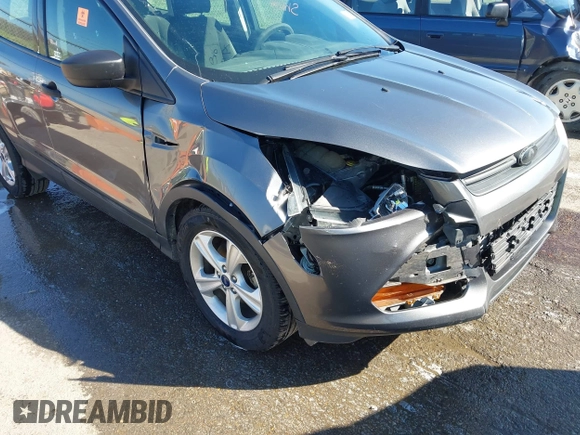 2014 Ford Escape S with VIN 1FMCU0F75EUE26087, listed as a IAAI auction lot 41882375 with 135,077 mi miles. Bid and sale history available at carsss.com. Image 6.