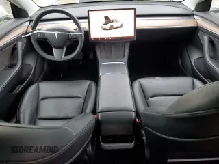 2022 Tesla Model 3 z VIN 5YJ3E1EA5NF324625, wystawiony jako Copart lot #46974745 z przebiegiem 106 617 mil mil oraz Szkoda całkowita • Salvage title. Historia ofert i sprzedaży dostępna na DreamBid. Obrazek 8.