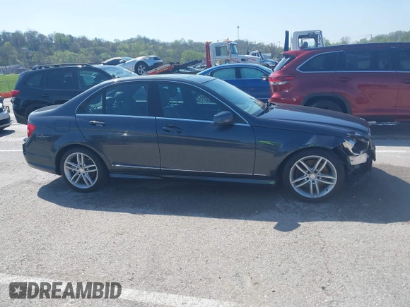2013 Mercedes-Benz C-Class C 300 Sport with VIN WDDGF8AB4DR270366, listed as a IAAI auction lot 41964712 with 164,398 mi miles. Bid and sale history available at carsss.com. Image 13.