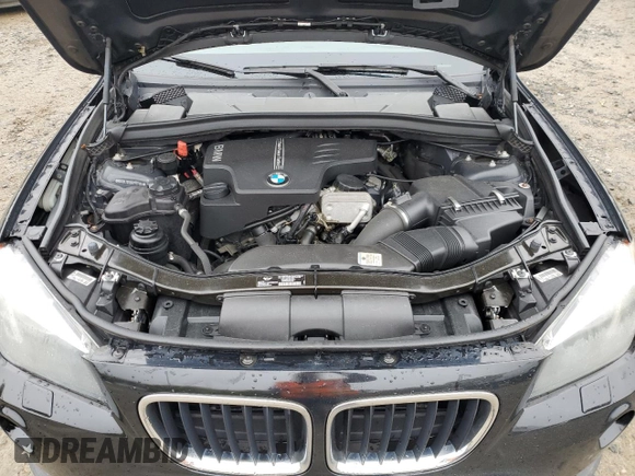 2014 BMW X1 xDrive28i z VIN WBAVL1C53EVY17464, wystawiony jako Copart lot #55456165 z przebiegiem 172 007 mil mil oraz Czysty tytuł • Clean title. Historia ofert i sprzedaży dostępna na DreamBid. Obrazek 11.