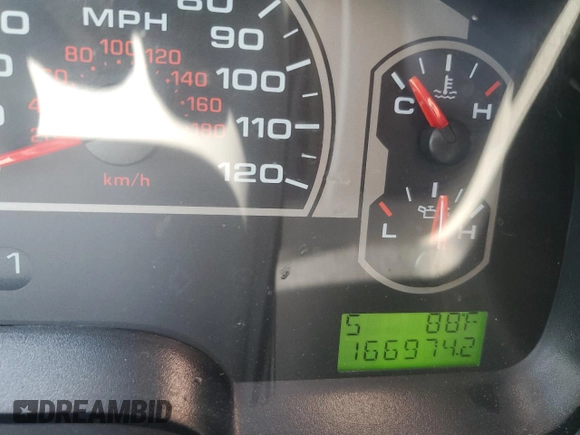 2008 Ford F-150 XLT с VIN 1FTPW12V28FA08394, выставлен на аукционе Copart как лот 57240655 с пробегом 166 974 миль миль и Списание • Salvage title. История ставок и продаж доступна на DreamBid. Изображение 9.