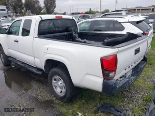 2022 Toyota Tacoma 2WD SR with VIN 3TYRX5GN1NT066518, listed as a IAAI auction lot 41607997 with 21,670 mi miles. Bid and sale history available at carsss.com. Image 3.