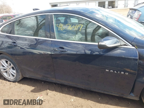 2018 Chevrolet Malibu LT z VIN 1G1ZD5ST7JF214362, wystawiony jako IAAI lot #41676417 z przebiegiem 73 908 mil mil oraz . Historia ofert i sprzedaży dostępna na DreamBid. Obrazek 13.