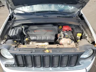 2018 Jeep Renegade Altitude with VIN ZACCJBBB0JPH10922, listed as a Copart auction lot 49244664 with 71,633 mi miles and Clean title. Bid and sale history available at DreamBid. Image 12.
