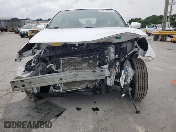 2019 Nissan Versa SV z VIN 3N1CN7APXKL880765, wystawiony jako Copart lot #57474965 z przebiegiem 27 736 mil mil oraz Szkoda całkowita • Salvage title. Historia ofert i sprzedaży dostępna na DreamBid. Obrazek 5.