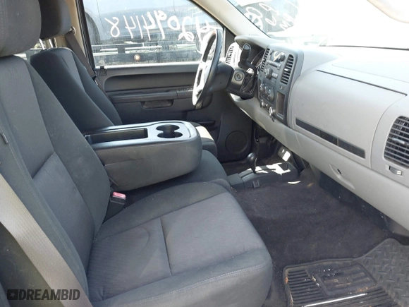 2011 Chevrolet Silverado 1500 LS with VIN 3GCPKREA4BG353984, listed as a IAAI auction lot 42094148 with 218,766 mi miles. Bid and sale history available at carsss.com. Image 5.