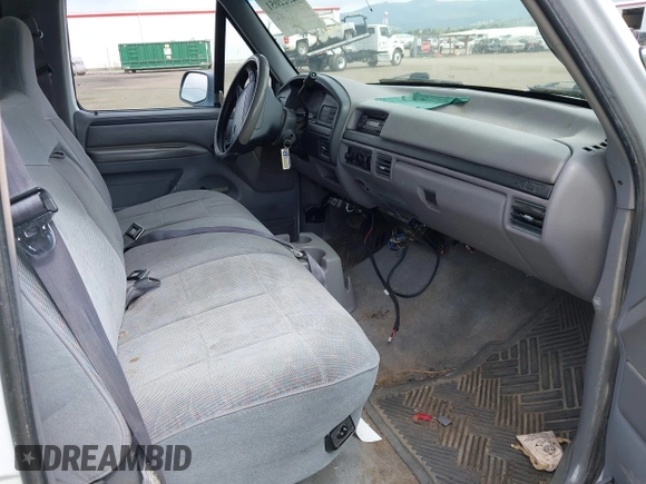 1996 Ford F-150 with VIN 1FTEF14N9TLB05414, listed as a IAAI auction lot 42522051 with 158,519 mi miles and . Bid and sale history available at DreamBid. Image 5.