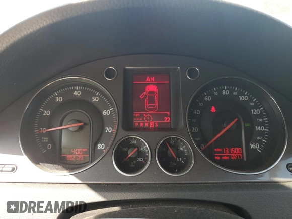 2008 Volkswagen Passat Turbo z VIN WVWJK73C58E186808, wystawiony jako Copart lot #72097784 z przebiegiem 131 500 mil mil oraz Szkoda całkowita • Salvage title. Historia ofert i sprzedaży dostępna na DreamBid. Obrazek 9.