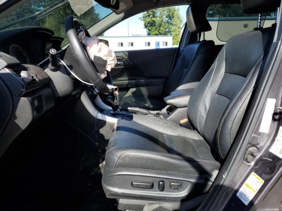 2014 Honda Accord Touring with VIN 1HGCR2F91EA810471, listed as a Copart auction lot 63899824 with 127,194 mi miles and Salvage title. Bid and sale history available at DreamBid. Image 7.