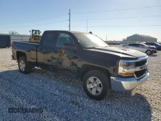 2018 Chevrolet Silverado 1500 LT with VIN 1GCRCREH6JZ295720, listed as a Copart auction lot 88488755 with 93,942 mi miles and Salvage Title. Bid and sale history available at DreamBid. Image 4.