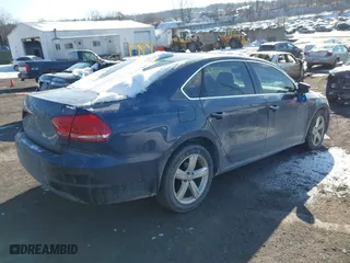 2012 Volkswagen Passat SE w/Sunroof with VIN 1VWBH7A34CC109399, listed as a IAAI auction lot 41411250 with 116,152 mi miles. Bid and sale history available at carsss.com. Image 4.