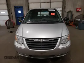 2007 Chrysler Town & Country LWB LX with VIN 2A4GP44R87R352148, listed as a Copart auction lot 72622464 with 194,727 mi miles and Clean Title. Bid and sale history available at carsss.com. Image 5.
