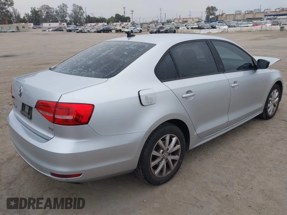 2015 Volkswagen Jetta SE with VIN 3VWD17AJ3FM324044, listed as a IAAI auction lot 42594929 with 108,480 mi miles and . Bid and sale history available at DreamBid. Image 4.