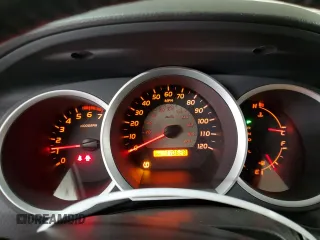 2010 Toyota Tacoma z VIN 3TMMU4FN6AM016055, wystawiony jako Copart lot #78843764 z przebiegiem 110 628 mil mil oraz Szkoda całkowita • Salvage title. Historia ofert i sprzedaży dostępna na DreamBid. Obrazek 9.