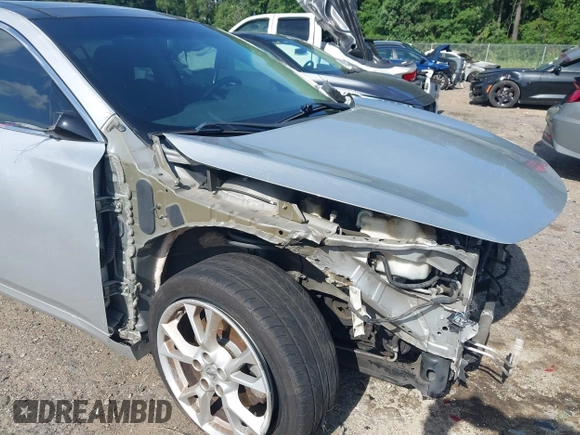 2014 Nissan Maxima SV with VIN 1N4AA5AP1EC455171, listed as a IAAI auction lot 42603177 with 181,619 mi miles and . Bid and sale history available at DreamBid. Image 6.