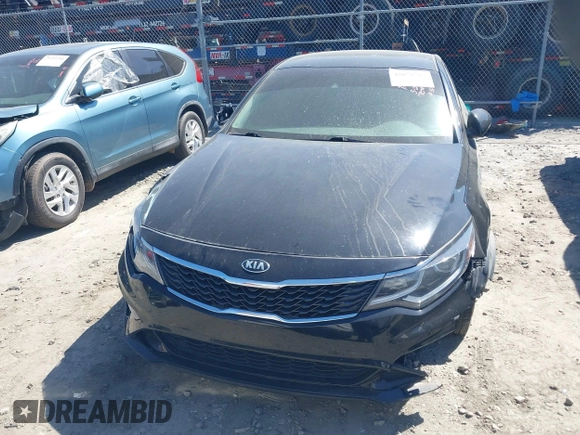 2020 Kia Optima LX z VIN 5XXGT4L32LG421062, wystawiony jako IAAI lot #41879797 z przebiegiem 203 379 mil mil oraz . Historia ofert i sprzedaży dostępna na DreamBid. Obrazek 12.