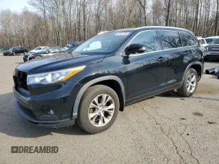 2015 Toyota Highlander XLE z VIN 5TDJKRFHXFS170601, wystawiony jako Copart lot #53781185 z przebiegiem 108 353 mil mil oraz Szkoda całkowita • Salvage title. Historia ofert i sprzedaży dostępna na DreamBid. Obrazek 1.