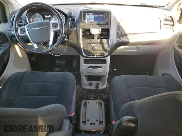 2012 Chrysler Town & Country Touring z VIN 2C4RC1BG2CR127373, wystawiony jako Copart lot #77104484 z przebiegiem 138 263 mil mil oraz Szkoda całkowita • Salvage title. Historia ofert i sprzedaży dostępna na DreamBid. Obrazek 8.