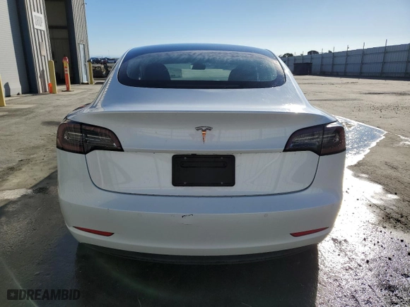 2022 Tesla Model 3 with VIN 5YJ3E1EA5NF143265, listed as a Copart auction lot 73586204 with 91,074 mi miles and Clean Title. Bid and sale history available at carsss.com. Image 6.