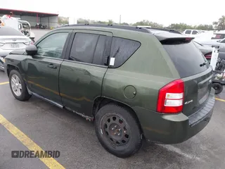 2007 Jeep Compass Sport with VIN 1J8FF47W07D158313, listed as a IAAI auction lot 41913422 with 170,286 mi miles. Bid and sale history available at carsss.com. Image 3.