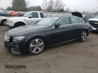 2020 Mercedes-Benz E-Class E 350 with VIN WDDZF8EB8LA735389, listed as a Copart auction lot 43733653 with 27,498 mi miles. Bid and sale history available at carsss.com. Image 1.