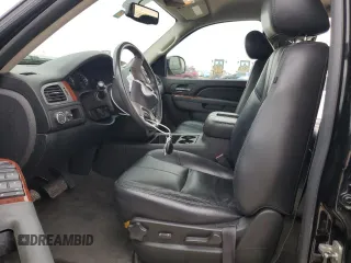 2010 GMC Yukon SLT with VIN 1GKUCCE08AR210740, listed as a Copart auction lot 44791115 with 218,744 mi miles and Salvage Title. Bid and sale history available at carsss.com. Image 7.