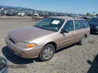 1998 Ford Escort SE с VIN 3FAFP15P6WR226401, выставлен на аукционе IAAI как лот 42410303 с пробегом 215 518 миль миль и . История ставок и продаж доступна на DreamBid. Изображение 2.