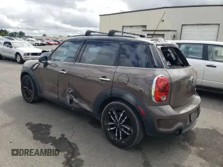 2012 MINI Countryman S with VIN WMWZC3C54CWL86055, listed as a Copart auction lot 61473745 with 117,351 mi miles and Clean title. Bid and sale history available at DreamBid. Image 2.